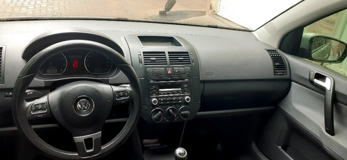 Volkswagen Polo Sedan 2013 1.6 Vht Total Flex 4p