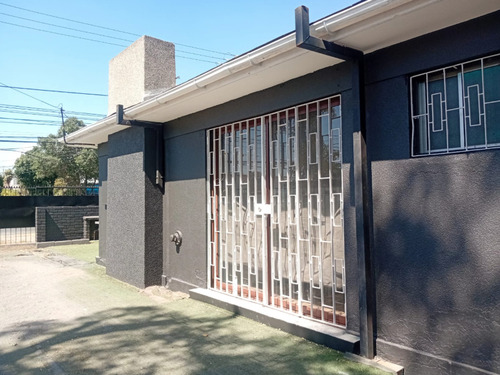 Aa57132 - Arriendo Casa Esquina Y Local Comercial - Emilia T