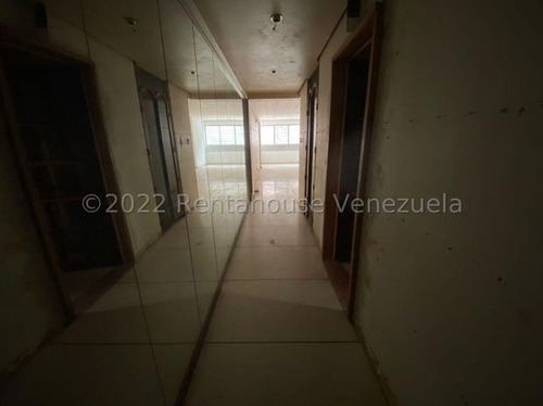 Imagen 9 de 30 de Venta De Apartamento En Cumbres De Curumo Rah 22-19439 Orlando Figueira 0412 553 52 89