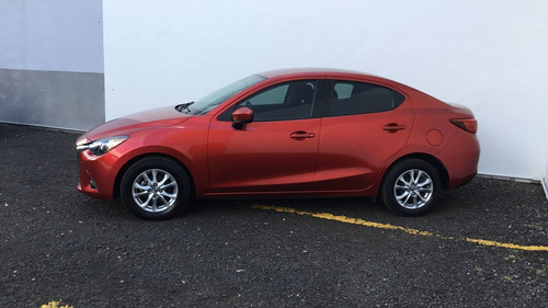 Imagen 6 de 15 de Mazda Mazda 2 4 Puertas