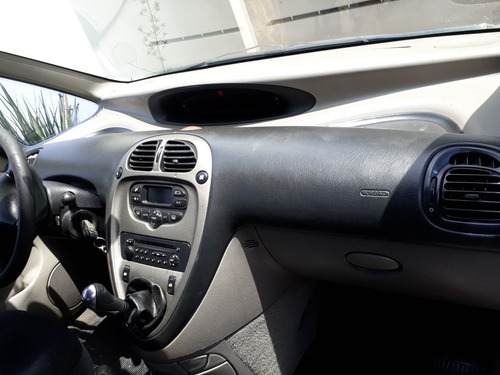 Citroën Xsara Picasso 2004 2.0 Glx 5p 138 Hp