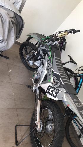 Imagem 1 de 8 de Kx 450 F