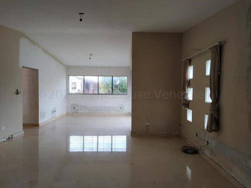 Imagen 8 de 19 de Casa Quinta En Venta Urb Andrés Bello, Maracay - Aragua 22-13325 Hc