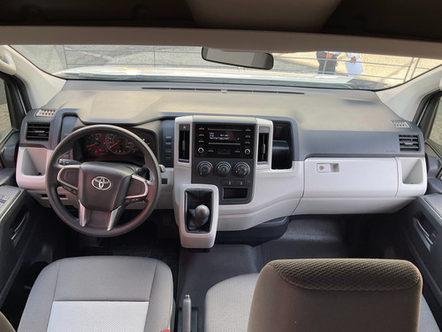 Toyota Hiace 2.7 Panel Super Larga Mt