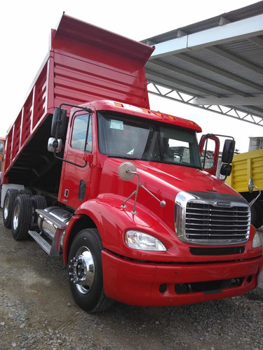 Imagen 3 de 8 de Camion De Volteo 14m Cabina Freightliner Chasis Loresa
