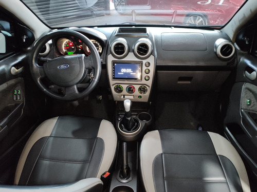 Ford Fiesta 1.6 MPI CLASS HATCH 8V FLEX 4P MANUAL