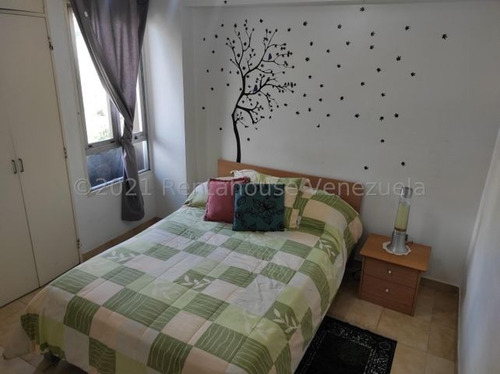 Imagen 10 de 18 de Ana Cárdenas Vende Apartamento En La Urbina Mls #22-5240