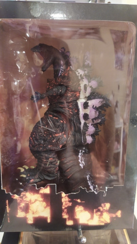 Imagen 3 de 5 de Figura Godzilla Neca 20cm