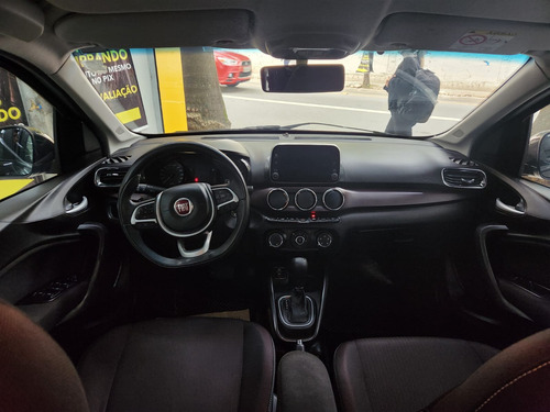 Fiat Cronos 1.8 Precision 16v Flex Aut. 4p