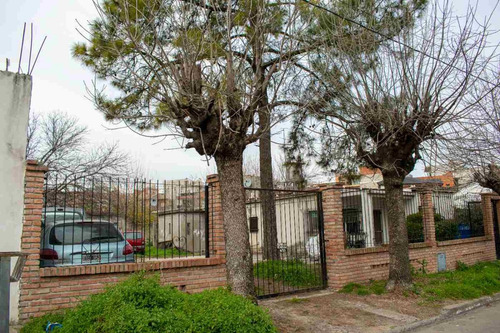 Venta Casa Con Lote En Villa Celina