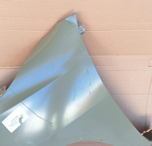 Paralama Esquerdo Toyota Hilux Sw4 16-22 Averiguar Modelo (Usado)