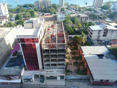 Imagen 1 de 11 de Se Vende Estructura De 6 Pisos Con Parcela De 4200 Metros Avenida Bolivar Vista Al Mar