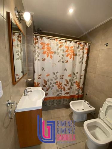 Alquiler 16 E/ 45 Y 46 1 Dormitorio Con Cochera
