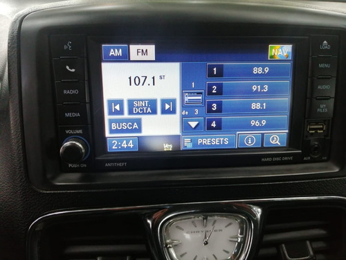 Imagen 14 de 15 de Chrysler Town & Country Limited 2012