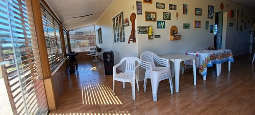 Imagem 15 de 30 de Vendo Excelente Chalé