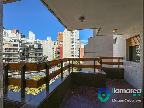 Piso Entero En Nueva Córdoba De 3 Dormitorios En Suite Mas Dep De Servicio 210 M2