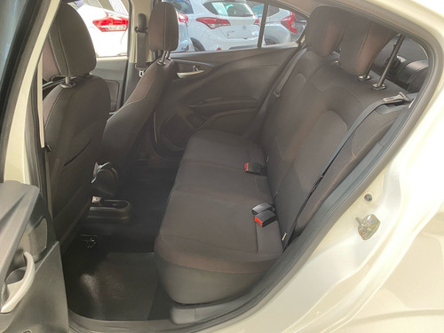 Fiat Cronos 1.8 Precision 16v Flex Aut. 4p marchas