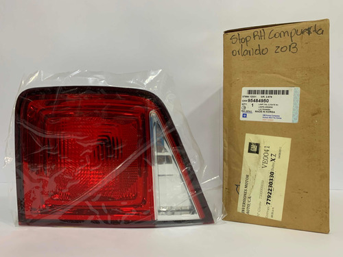 Stop Derecho Compuerta Chevrolet Orlando Original 