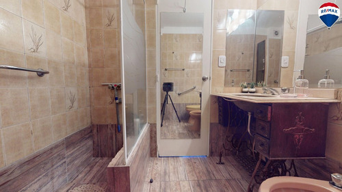 Venta 4 Amb Piso Alto Con Cochera En Colegiales