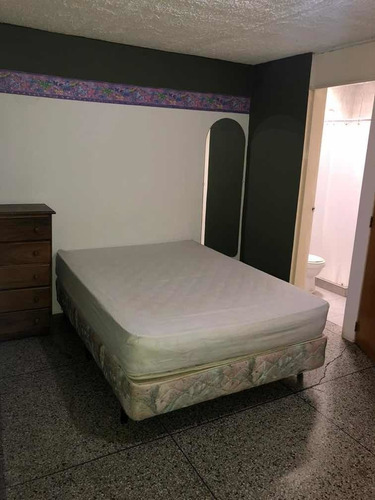 Imagen 3 de 6 de Casa En Venta