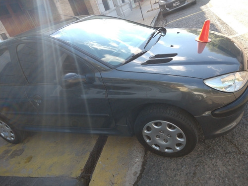 Peugeot 206 2011 1.4 Generation 75cv