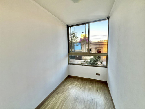 Departamento En Venta De 2 Dorm. En Independencia