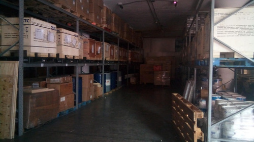 Imagen 5 de 13 de #1621 Local P.b. 1.200m2 Boleita Norte.