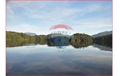 Paraíso: Predio Y/o Bosque Con Dos Islas Privadas