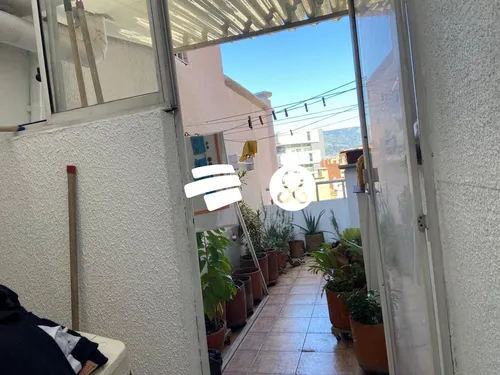 Apartamento En Venta En Edificio Laureles