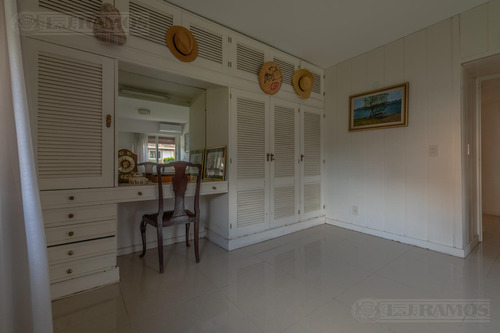 Lj Ramos | Vende | Casa En Campo Chico, Pilar | Luminosa Y Amplia C/ Pileta |