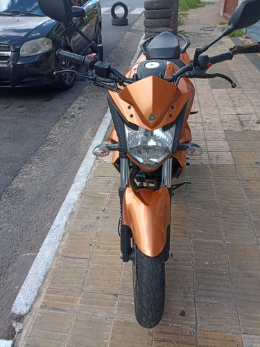 Moto Recién Remodelada Estéticamente Sin Daños En El Motor