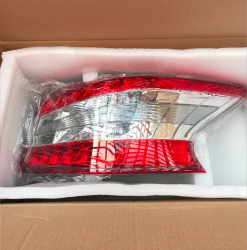 Farol Der. Led Nissan Sentra 13-15 / Original Nissan Stanley