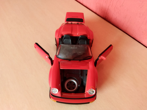 Miniatura Porsche 911 Speedster 1/18 Maisto Vermelho