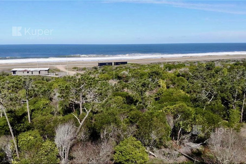 Terreno 2000mts Costa Bonita, El Caracol Punta Del Este Uruguay  A Mtrs De La Playa