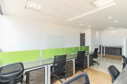 Oficina En Arriendo En Chico Norte. Cod A1094032