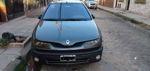 Imagen 2 de 12 de Renault Laguna 2.0