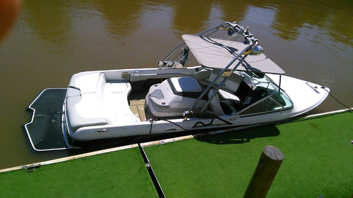 Imagen 12 de 13 de Lancha Wakeboard Smartcraft Marine 19 Pies