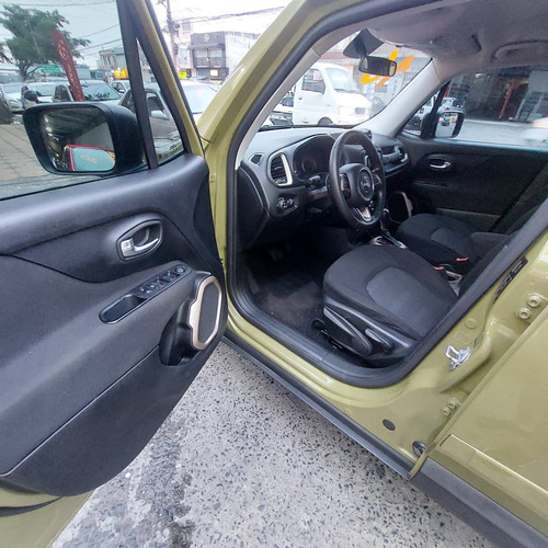 Jeep Renegade 1.8 Flex Aut. 5p