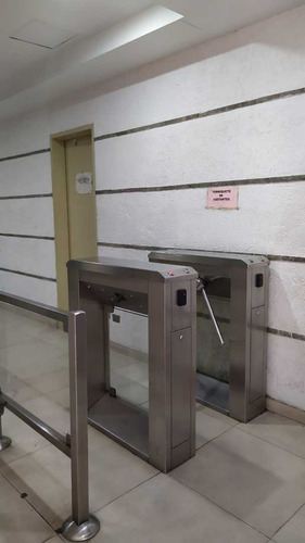 Imagen 4 de 15 de Oficina En Alquiler - Urb. La Campiña