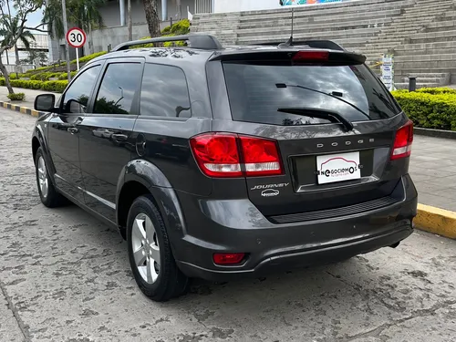 Dodge Journey 2.4 SE Automática 7 Puestos