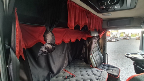 Imagem 13 de 16 de Scania R440 6x2 2015\2015