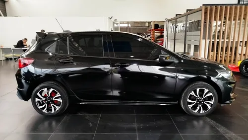 Chevrolet Onix Rs