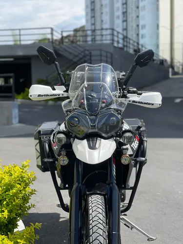 Triumph Tiger 800 Xcx