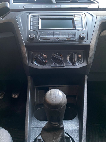 Imagen 8 de 15 de Volkswagen Gol Trend Trendline 101 Cv