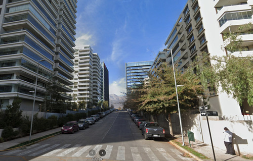 Impecable Y Amplio Local Comercial En Las Condes