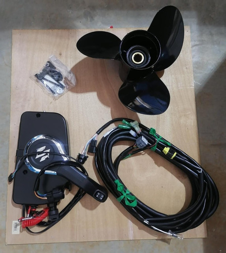 Imagen 2 de 4 de Motor Fuera De Borda Suzuki 4 Tiempos 60 Hp