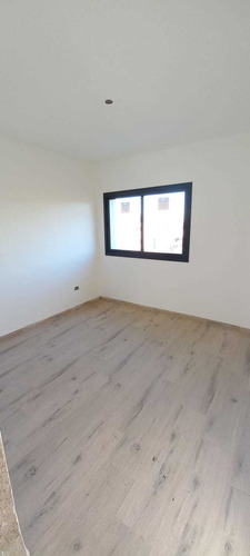 Imagen 6 de 6 de Duplex En Venta De 2 Dormitorios - 2 Baños En Villa Catalina, Rio Ceballos.