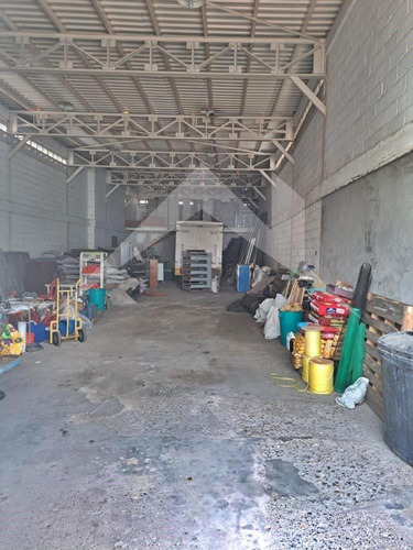 Imagen 3 de 3 de Galpon Comercial En Venta O Alquiler