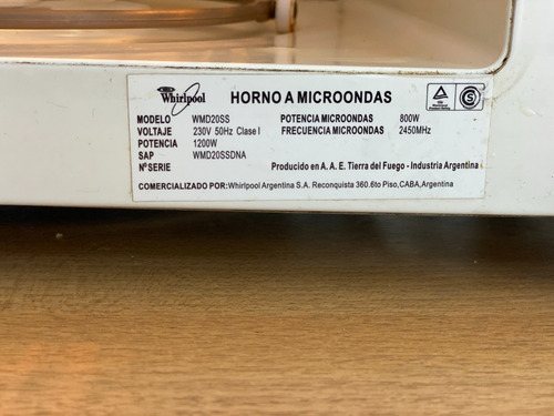 Microondas Whirlpool Modelo Wmd20ss Plata 20l 800w (Usado)
