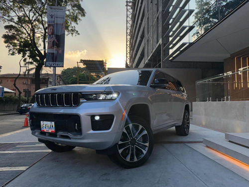 Jeep Grand Cherokee Overland